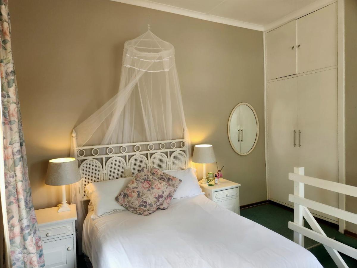 Hostal The Bardolino Artists Retreat Mbombela Exterior foto